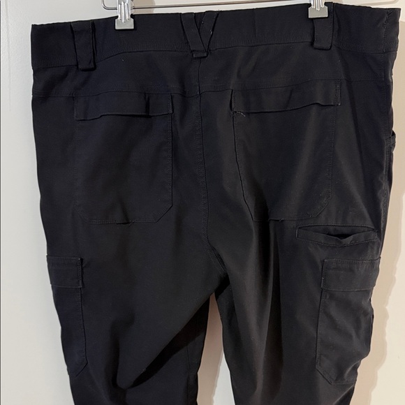 Duluth Women Cargo Pants - Picture 5 of 5